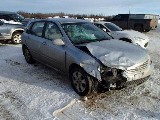 KNAFE161375424008 - 2007 KIA SPECTRA5 S SILVER photo 1