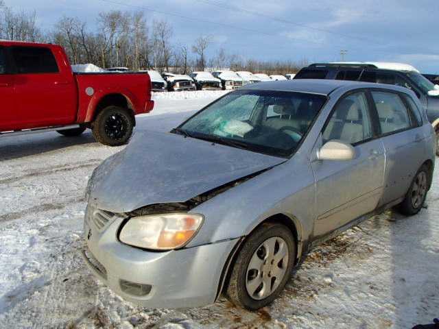 KNAFE161375424008 - 2007 KIA SPECTRA5 S SILVER photo 2