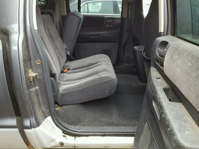 1B7HL48N72S561336 - 2002 DODGE DAKOTA QUA GRAY photo 6