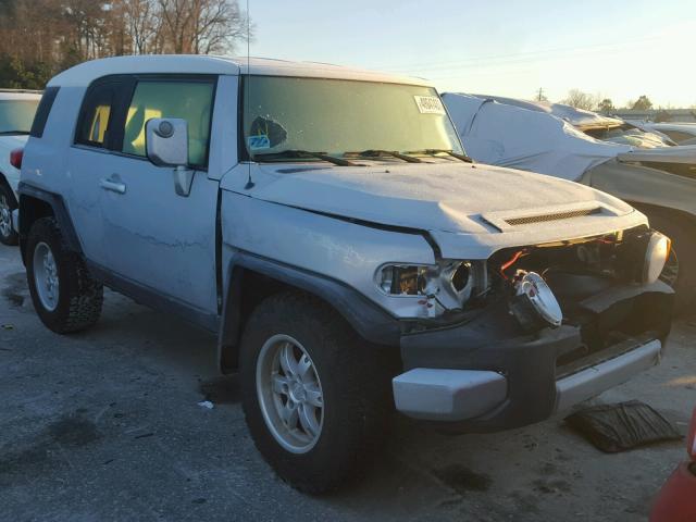 JTEZU11F770018795 - 2007 TOYOTA FJ CRUISER SILVER photo 1