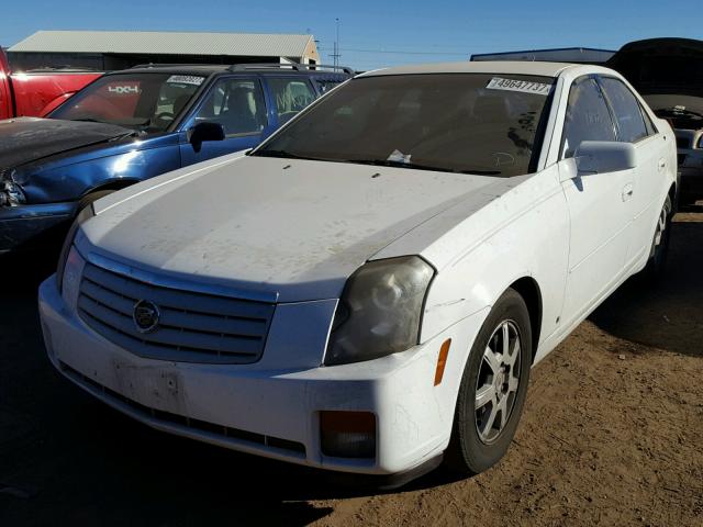 1G6DP577X70190724 - 2007 CADILLAC CTS HI FEA WHITE photo 2