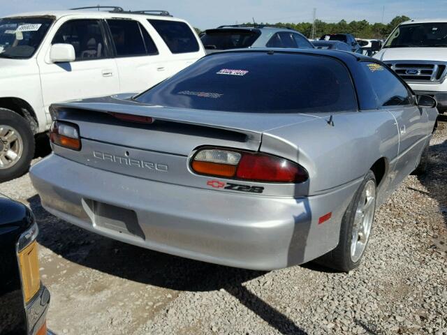 2G1FP22G722146174 - 2002 CHEVROLET CAMARO Z28 SILVER photo 4