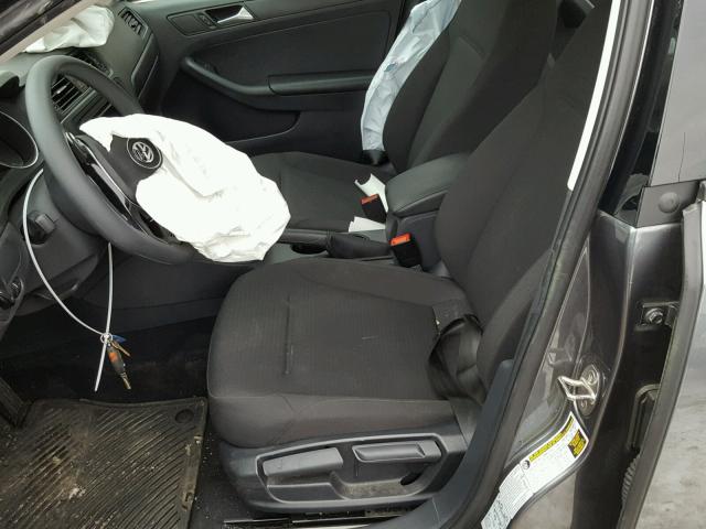 3VW2K7AJ1FM345026 - 2015 VOLKSWAGEN JETTA BASE ლურჯი ფოტო 6