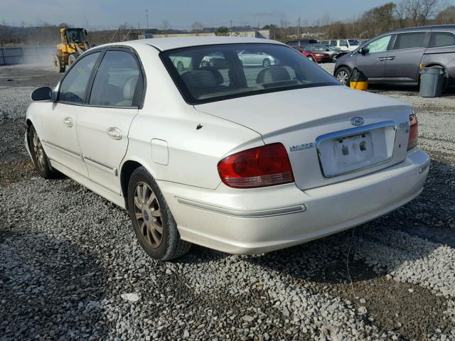 KMHWF35H54A992687 - 2004 HYUNDAI SONATA GLS WHITE photo 3