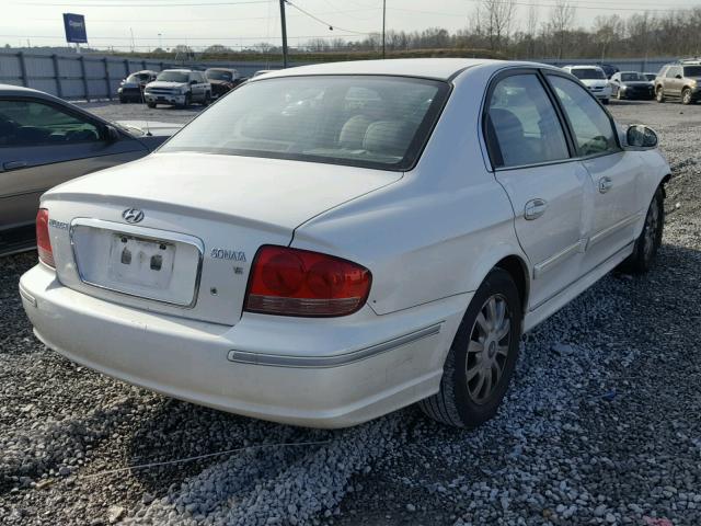 KMHWF35H54A992687 - 2004 HYUNDAI SONATA GLS WHITE photo 4