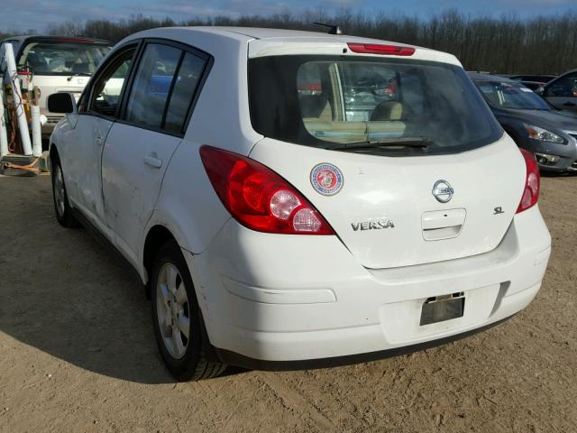 3N1BC13E39L407231 - 2009 NISSAN VERSA S WHITE photo 3