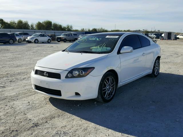 JTKDE167580227329 - 2008 TOYOTA SCION TC WHITE photo 2