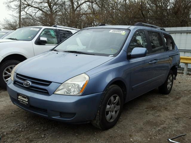 KNDMB233866080778 - 2006 KIA SEDONA EX BLUE photo 2