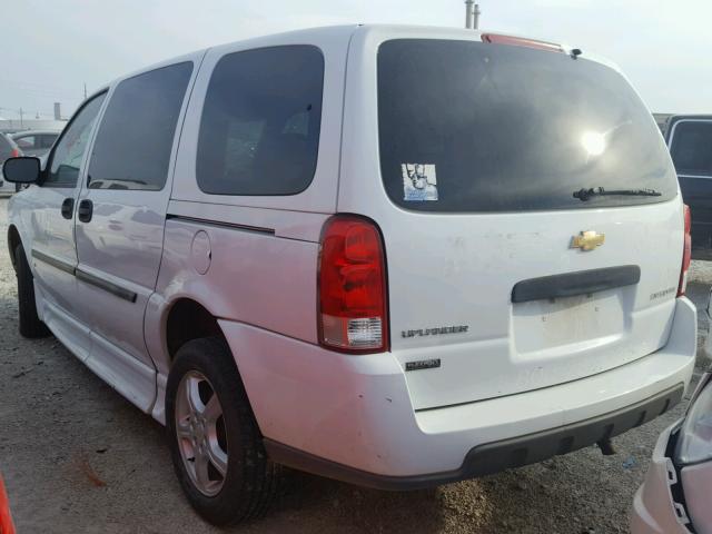 1GBDV13W98D114824 - 2008 CHEVROLET UPLANDER WHITE photo 3