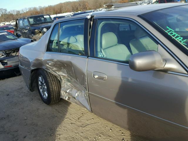 1G6KE54Y44U125351 - 2004 CADILLAC DEVILLE DH GOLD photo 9