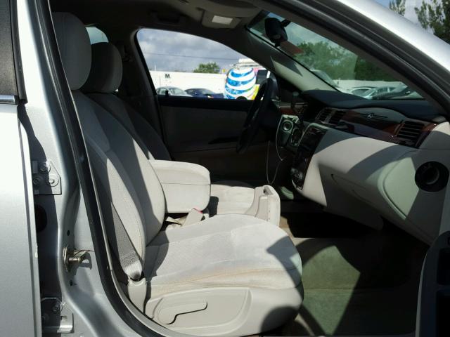 2G1WA5EK8A1227983 - 2010 CHEVROLET IMPALA LS SILVER photo 5