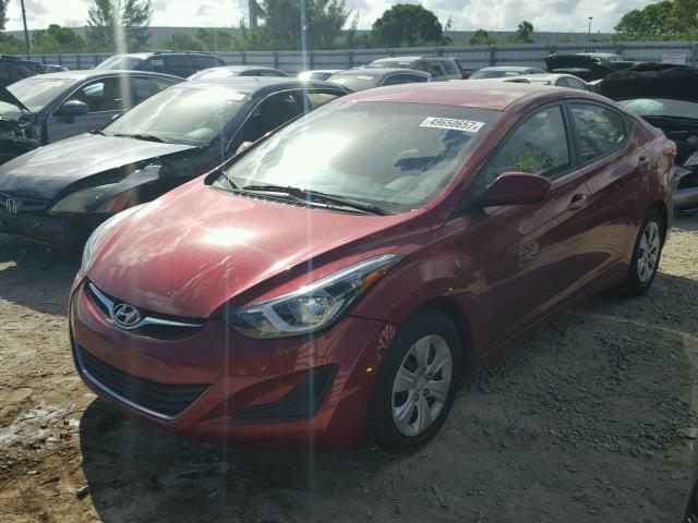 5NPDH4AE5GH738658 - 2016 HYUNDAI ELANTRA SE RED photo 2