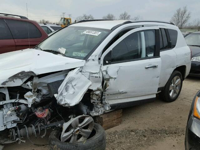 1C4NJCBA1GD611314 - 2016 JEEP COMPASS SP WHITE photo 9