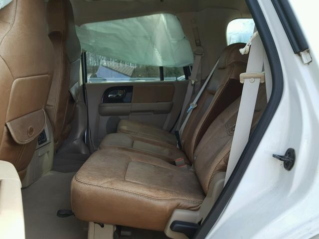 1FMFU18566LA89788 - 2006 FORD EXPEDITION WHITE photo 6