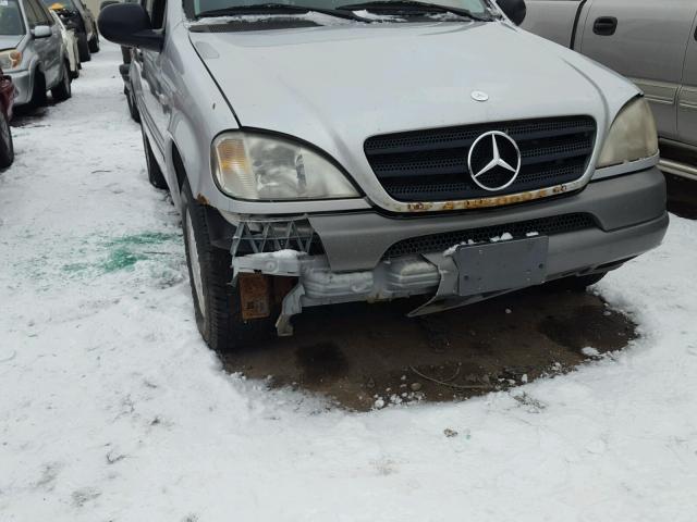 4JGAB54EXXA127713 - 1999 MERCEDES-BENZ ML 320 SILVER photo 9