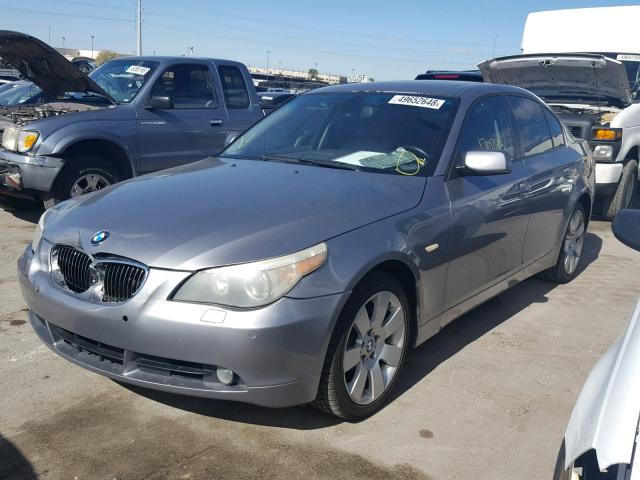 WBANF73577CU23751 - 2007 BMW 530 XI GRAY photo 2