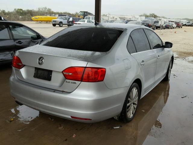 3VWLZ7AJ3BM351243 - 2011 VOLKSWAGEN JETTA SEL SILVER photo 4