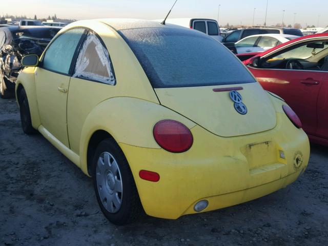 3VWBB21C22M405197 - 2002 VOLKSWAGEN NEW BEETLE YELLOW photo 3