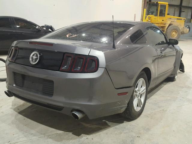 1ZVBP8AM1E5206150 - 2014 FORD MUSTANG GRAY photo 4