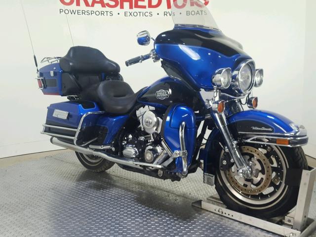 1HD1FC4198Y681827 - 2008 HARLEY-DAVIDSON FLHTCUI TWO TONE photo 2