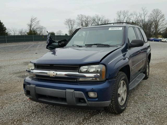 1GNDT13S432411445 - 2003 CHEVROLET TRAILBLAZE BLUE photo 2