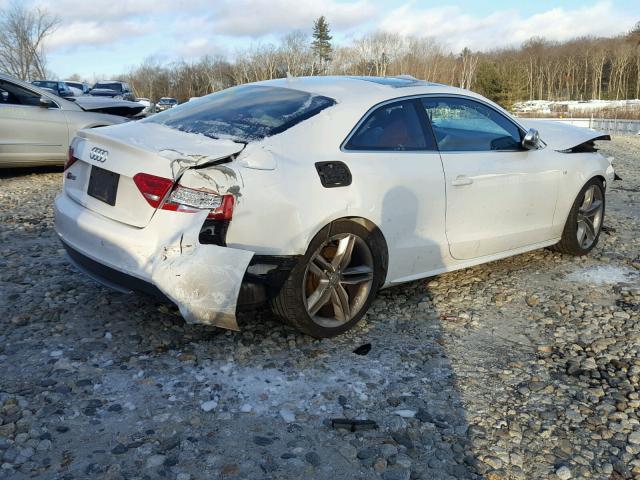 WAUVVAFR6AA027957 - 2010 AUDI S5 PRESTIG WHITE photo 4