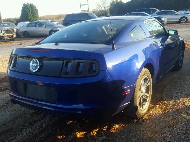 1ZVBP8AM9D5274243 - 2013 FORD MUSTANG BLUE photo 4