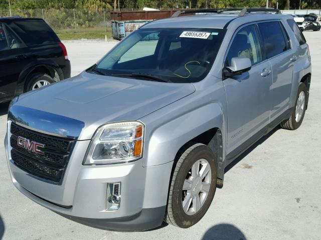 2CTALMEC9B6461461 - 2011 GMC TERRAIN SL SILVER photo 2