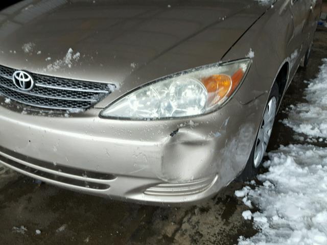 4T1BE32K63U187943 - 2003 TOYOTA CAMRY LE ოქროსფერი ფოტო 9