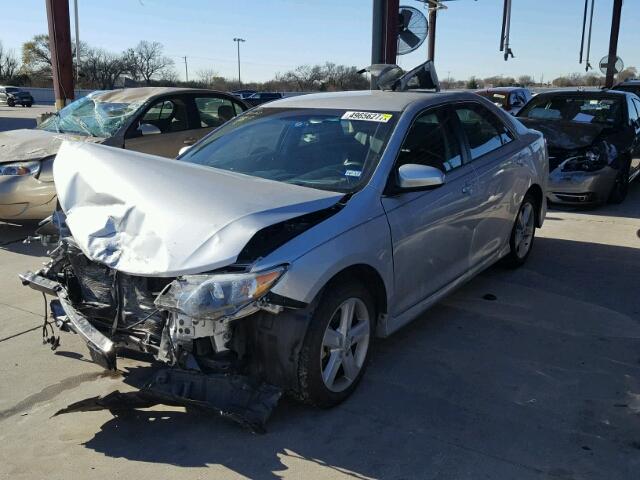 4T1BF1FK8EU348212 - 2014 TOYOTA CAMRY L SILVER photo 2