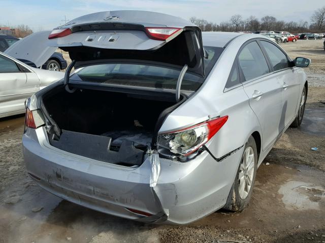 5NPEB4AC5DH704249 - 2013 HYUNDAI SONATA GLS SILVER photo 4