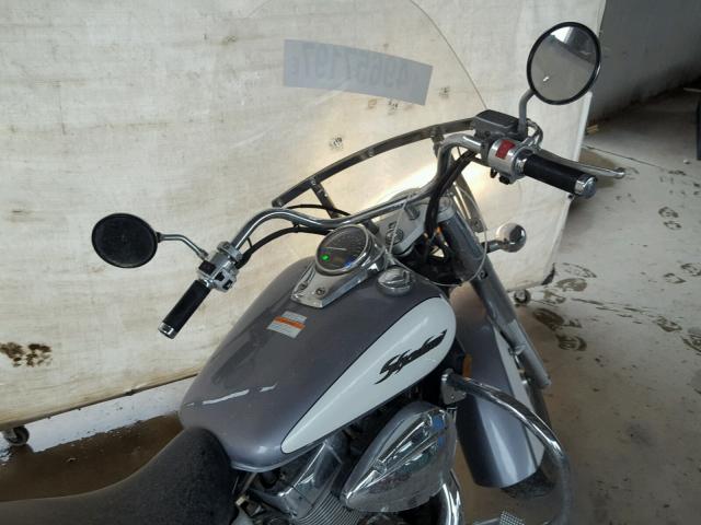 JH2RC50406M201260 - 2006 HONDA VT750 CA SILVER photo 5