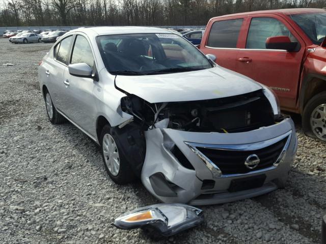 3N1CN7APXHK434498 - 2017 NISSAN VERSA S SILVER photo 1