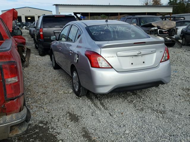 3N1CN7APXHK434498 - 2017 NISSAN VERSA S SILVER photo 3