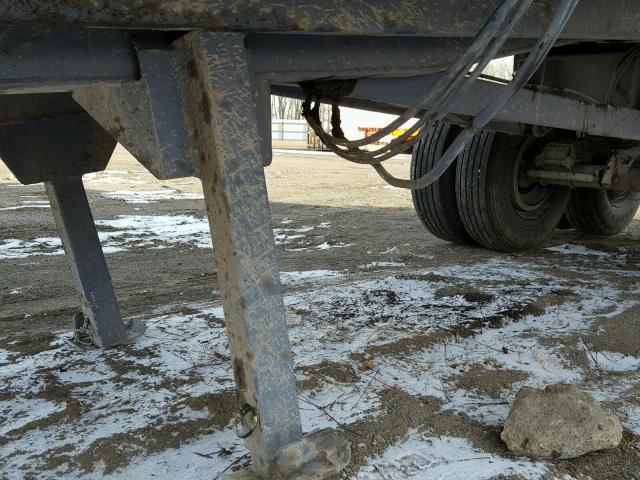 1R1D62420YG500068 - 2000 DUMP TRAILER SILVER photo 8