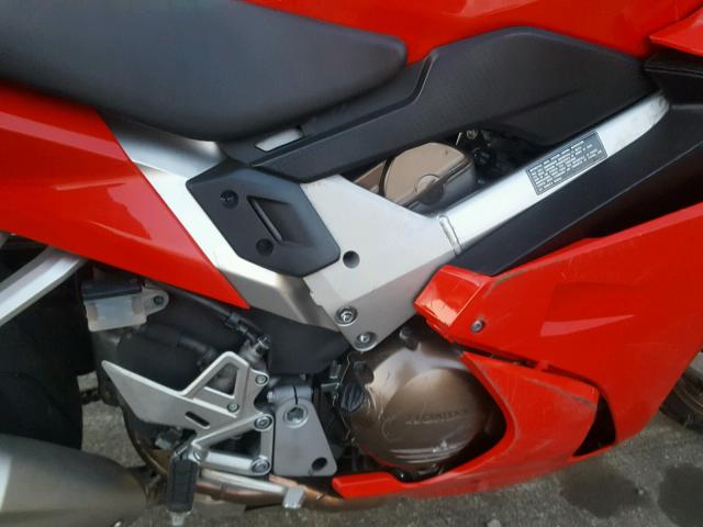 JH2RC7912EK000782 - 2014 HONDA VFR800 F RED photo 7