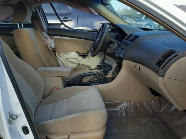 1HGCM56376A092227 - 2006 HONDA ACCORD SE WHITE photo 5