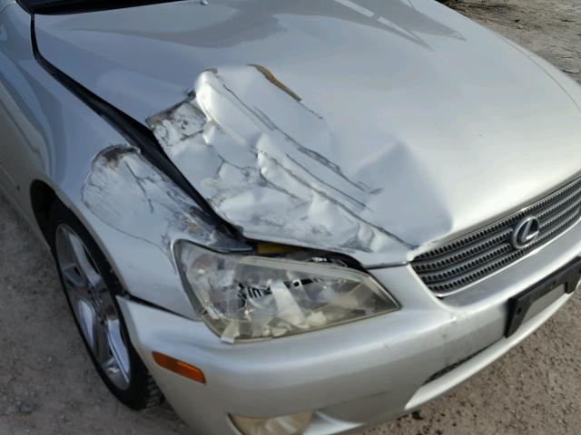 JTHBD182910019025 - 2001 LEXUS IS 300 SILVER photo 9