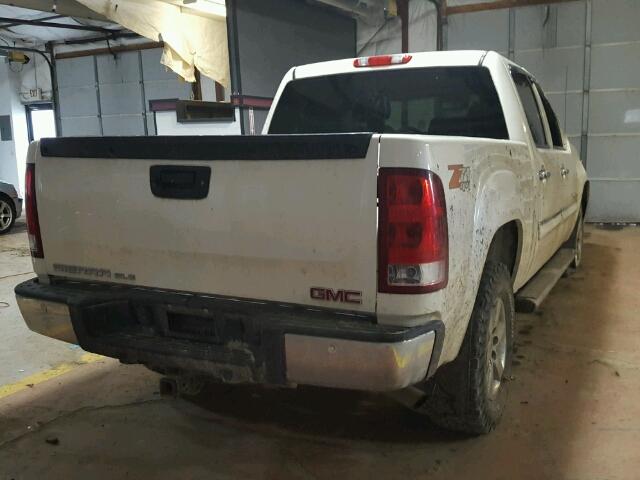 3GTP2VE79CG195768 - 2012 GMC SIERRA K15 WHITE photo 4