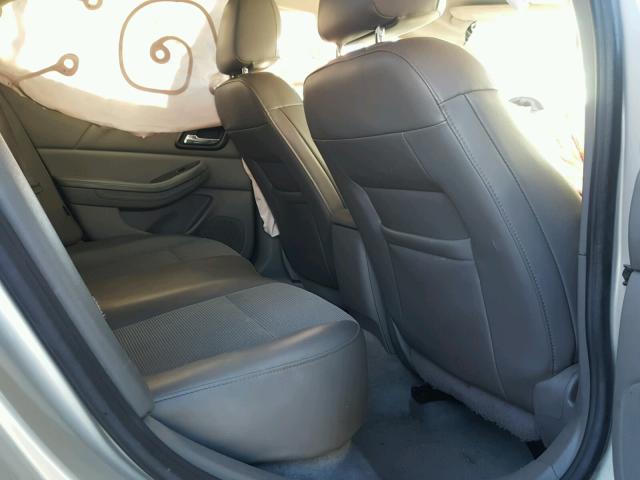 1G11C5SL1FF113891 - 2015 CHEVROLET MALIBU 1LT 金色 照片 6