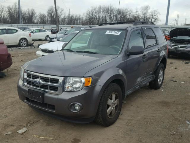 1FMCU0DG1AKC81784 - 2010 FORD ESCAPE XLT GRAY photo 2