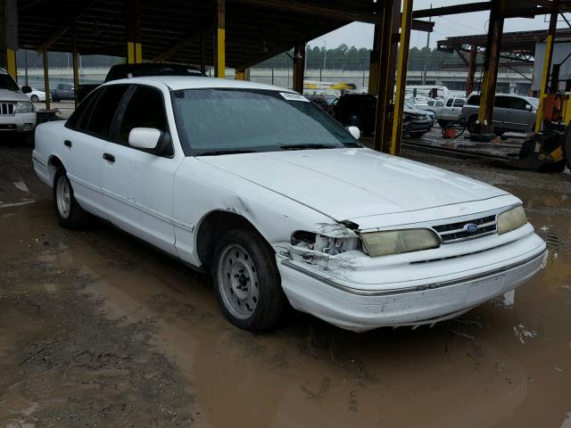 2FALP71W0VX145378 - 1997 FORD CROWN VICT WHITE photo 1