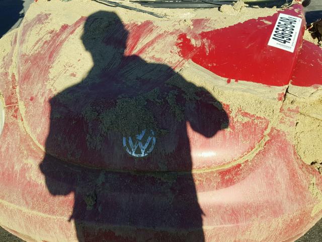 3VWRG3AL4AM002357 - 2010 VOLKSWAGEN NEW BEETLE 红色 照片 7