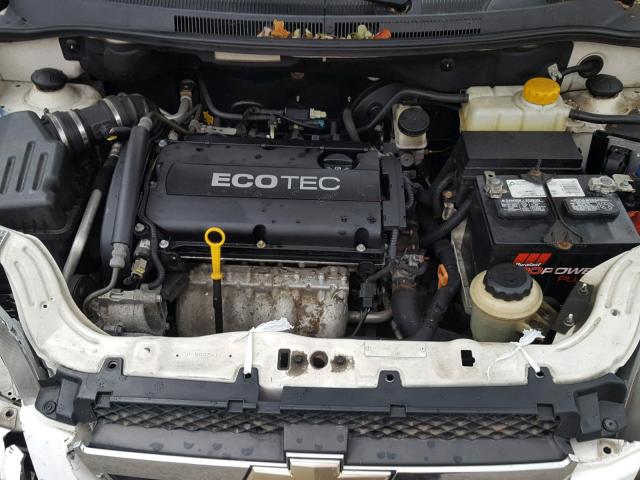 KL1TD56E99B385987 - 2009 CHEVROLET AVEO LS WHITE photo 7