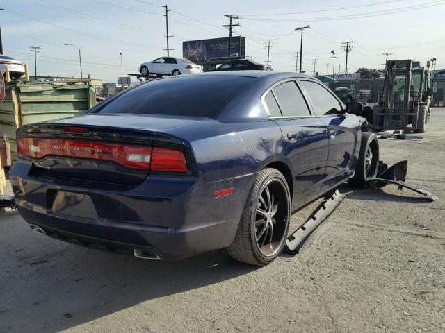 2C3CDXBG0EH315196 - 2014 DODGE CHARGER SE BLUE photo 4