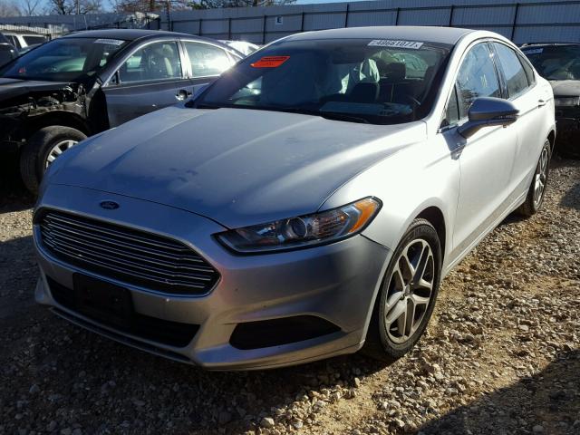 3FA6P0H75FR227576 - 2015 FORD FUSION SE SILVER photo 2