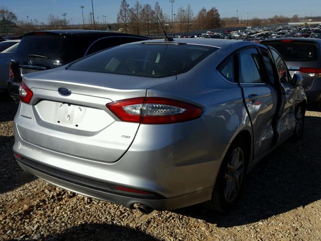 3FA6P0H75FR227576 - 2015 FORD FUSION SE SILVER photo 4