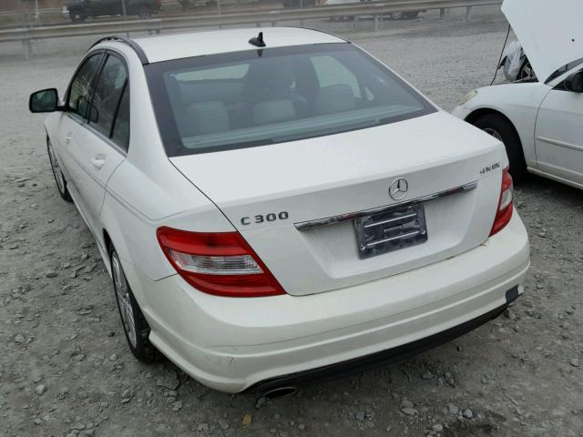 WDDGF81X88F144837 - 2008 MERCEDES-BENZ C 300 4MAT WHITE photo 3