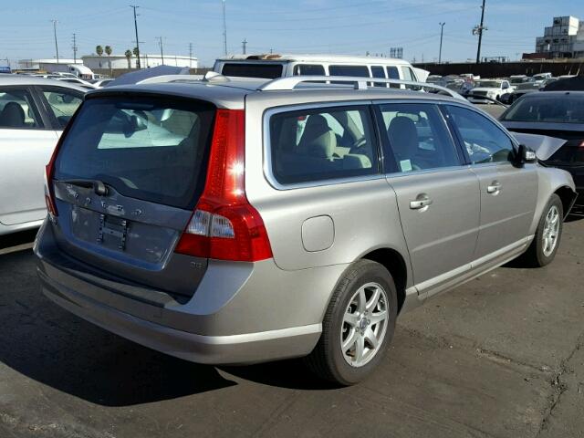 YV1960BWXA1141574 - 2010 VOLVO V70 3.2 GRAY photo 4