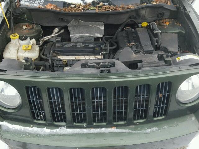 1J8FT28W67D416068 - 2007 JEEP PATRIOT SP GREEN photo 7